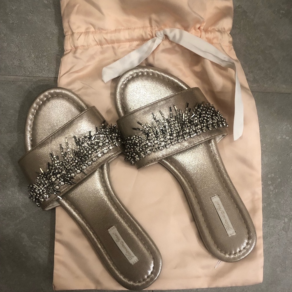 Victoria’s Secret Slides Size 8